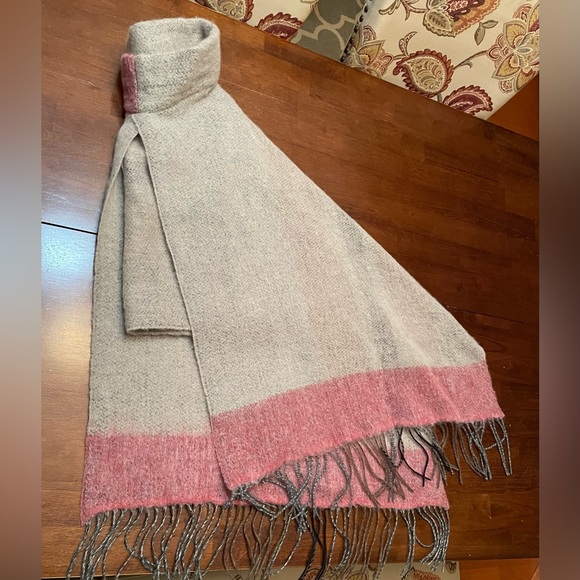 Zighilli, NWT,OS Unique Pullover Wrap 🇮🇹 Perfect for Chilly Nights,MSRP $98 - Picture 8 of 13